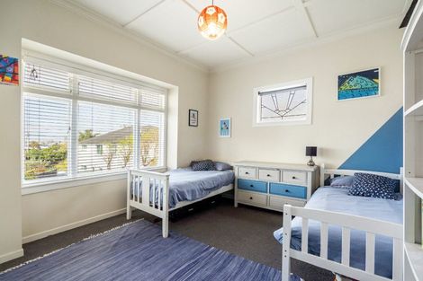 Photo of property in 46 Ngataringa Road, Devonport, Auckland, 0624