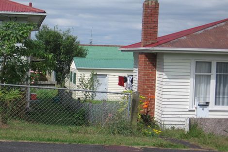 Photo of property in 1/6 Aotea Road, Glen Eden, Auckland, 0602