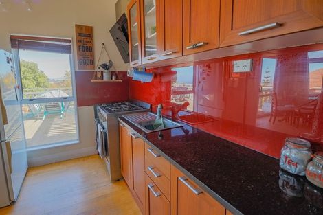 Photo of property in 28 Forbes Street, Balaclava, Dunedin, 9011