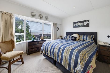 Photo of property in 205 Mangorei Road, Merrilands, New Plymouth, 4312