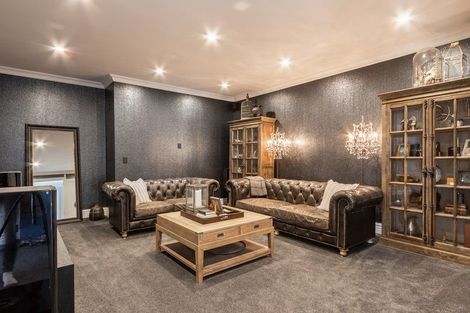 Photo of property in 2 Otaihanga Road, Paraparaumu Beach, Paraparaumu, 5032