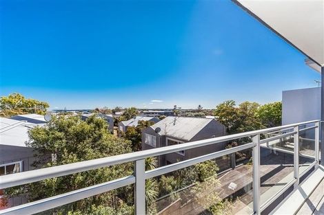 Photo of property in 35m Garnet Road, Westmere, Auckland, 1022