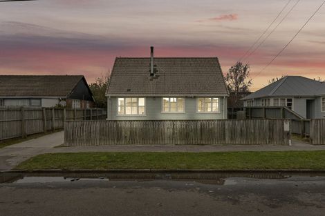 Photo of property in 34 Dunarnan Street, Avonside, Christchurch, 8061