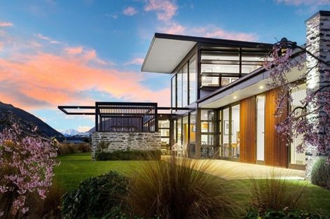 Photo of property in 13 Clearview Street, Wanaka, 9305