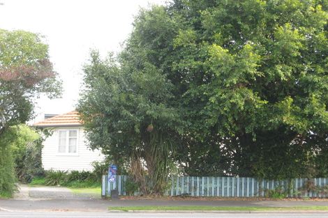Photo of property in 1069 Heaphy Terrace, Fairfield, Hamilton, 3214