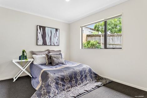 Photo of property in 28 Cedar Heights Avenue, Massey, Auckland, 0614