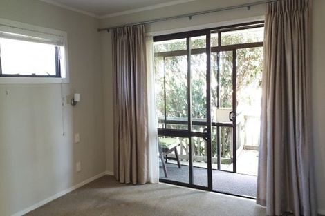 Photo of property in 1/123 Chivalry Road, Glenfield, Auckland, 0629