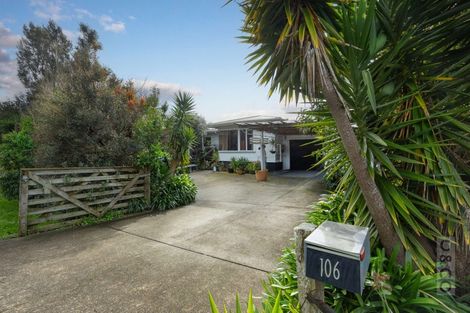 Photo of property in 106 Awaroa Road, Helensville, 0800