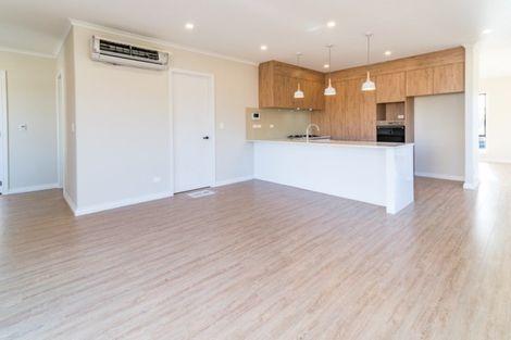 Photo of property in 16 Rauaruhe Road, Karaka, Papakura, 2113