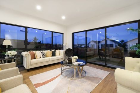 Photo of property in 15 Croatia Avenue, Huapai, Kumeu, 0810