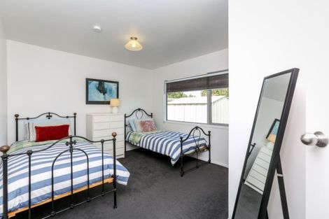 Photo of property in 9 Settlers Close, Whalers Gate, New Plymouth, 4310