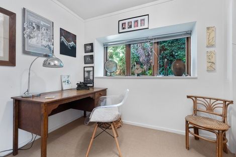 Photo of property in 75 Morley Street, New Plymouth, 4310