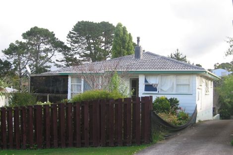 Photo of property in 61 Rehia Road, Massey, Auckland, 0614