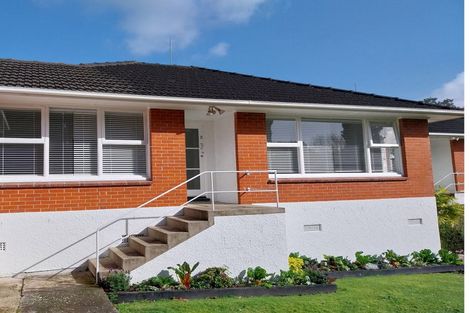 Photo of property in 2/16 Dorchester Street, Meadowbank, Auckland, 1072