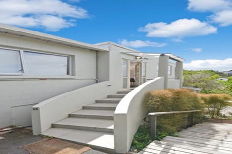 Photo of property in 13/18 Parr Terrace, Castor Bay, Auckland, 0620