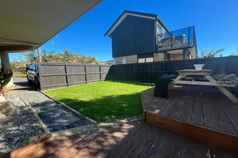 Photo of property in 2/10 Nadine Place, Mangere Bridge, Auckland, 2022