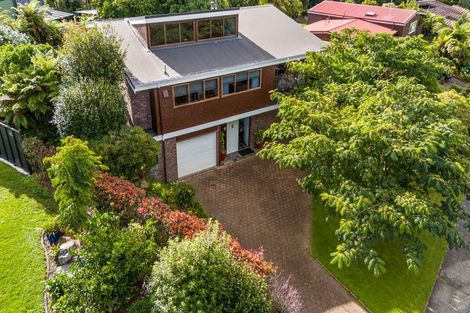 Photo of property in 2 Exeter Place, Tihiotonga, Rotorua, 3015