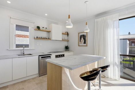 Photo of property in 106 Victoria Road, Saint Kilda, Dunedin, 9012