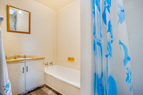 Photo of property in 47 Kemp Road, Massey, Auckland, 0614