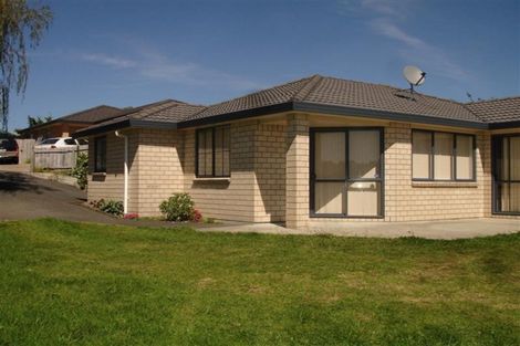Photo of property in 14 Frederick Reece Drive, The Gardens, Auckland, 2105