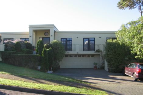 Photo of property in 3 Searidge Rise, West Harbour, Auckland, 0618