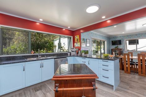 Photo of property in 37 Aston Road, Waikanae, 5391