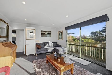 Photo of property in 142 Seaview Road, Westown, New Plymouth, 4310