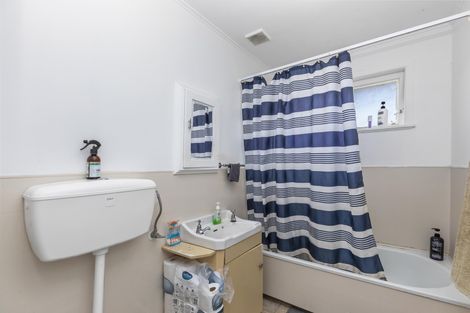 Photo of property in 2/2 Oak Street, Morrinsville, 3300