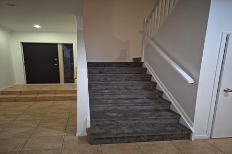Photo of property in 17 Trimaran Drive, Gulf Harbour, Whangaparaoa, 0930