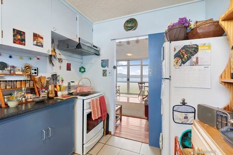 Photo of property in 23 Rangitane Street, Maupuia, Wellington, 6022