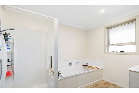 Photo of property in 5 Kinnaird Close, Alexandra, 9320