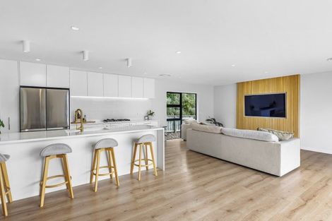 Photo of property in 55 Elizabeth Street, Waikanae, 5036