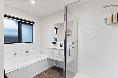 Photo of property in 14 Te Whariki Street, Marshland, Christchurch, 8083