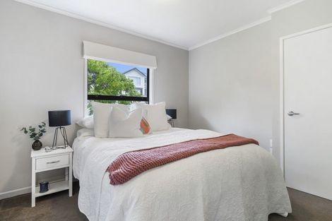 Photo of property in 1/15 Quebec Road, Milford, Auckland, 0620