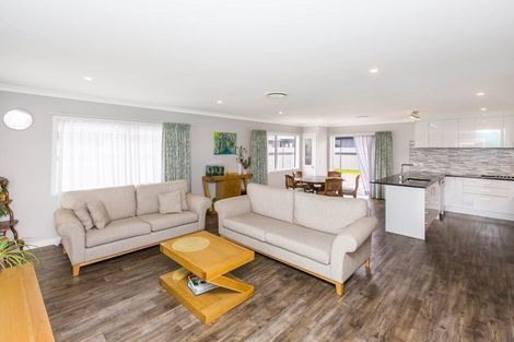 Photo of property in 22 Te Punga Road, Wallaceville, Upper Hutt, 5018