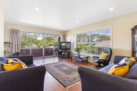 Photo of property in 104 Te Atatu Road, Te Atatu South, Auckland, 0610