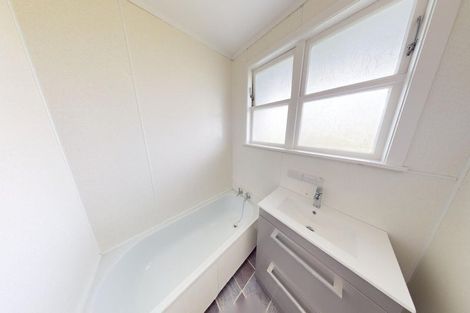 Photo of property in 56 Riddiford Road, Longburn, Palmerston North, 4475