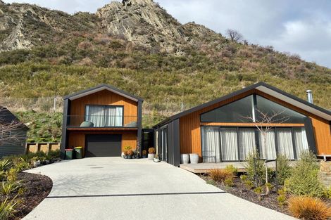Photo of property in 26 Flynn Lane, Arrowtown, 9302
