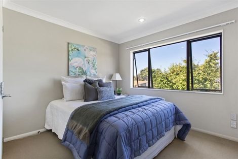 Photo of property in 48 Priestley Drive, Bucklands Beach, Auckland, 2014