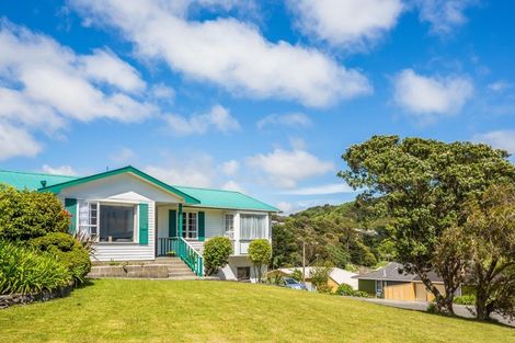 Photo of property in 1 Ensign Lane, Whitby, Porirua, 5024