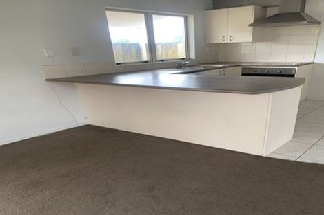 Photo of property in 5 Pooks Road, Ranui, Auckland, 0612