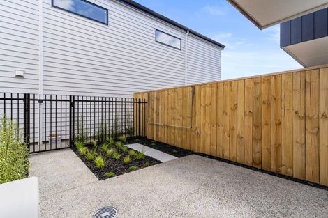 Photo of property in 1092c Great North Road, Point Chevalier, Auckland, 1022
