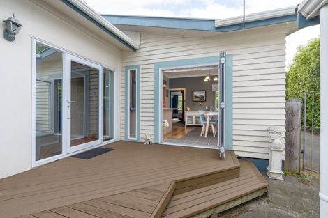 Photo of property in 6 Cambridge Street, Levin, 5510