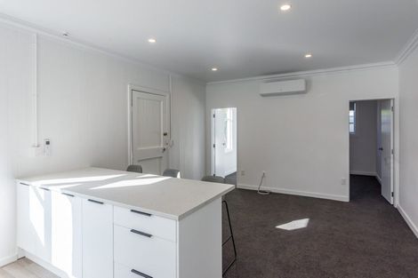 Photo of property in 10-10a Waimea Road, Waikanae Beach, Waikanae, 5036