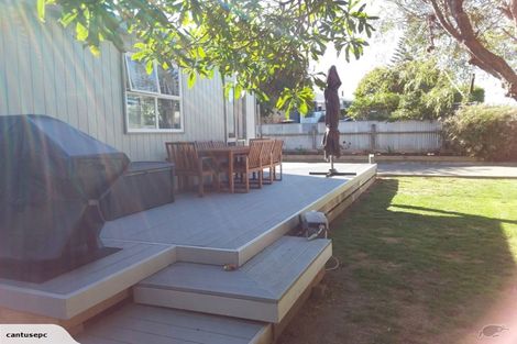 Photo of property in 4 Kennedy Street, Foxton Beach, Foxton, 4815