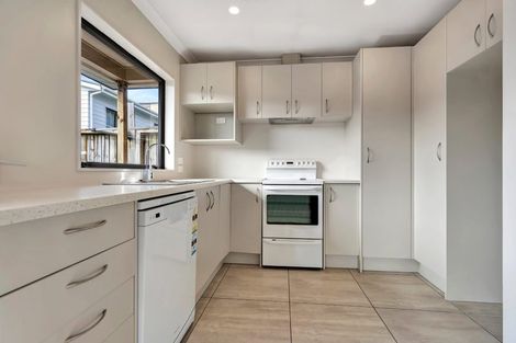 Photo of property in 7 Flaunty Place, West Harbour, Auckland, 0618