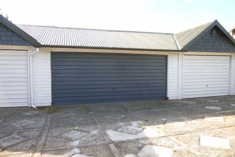 Photo of property in 34 Straven Road, Riccarton, Christchurch, 8011