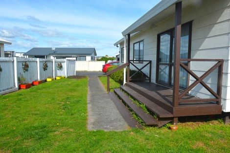 Photo of property in 4/29 Aeronautic Road, Takanini, 2112