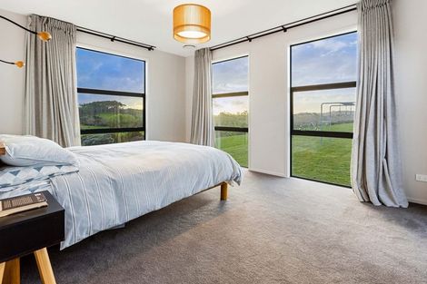 Photo of property in 56 Hull Road, Waitoki, Kaukapakapa, 0871