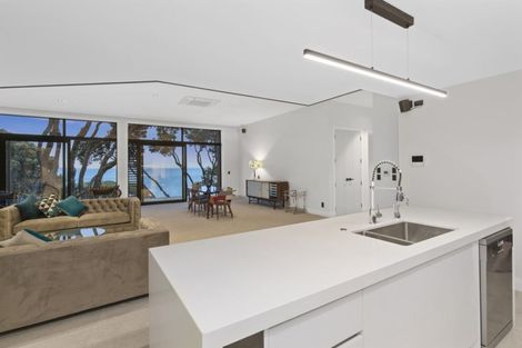 Photo of property in 218a Lake Road, Hauraki, Auckland, 0622